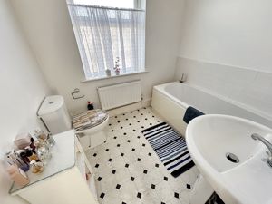 Photo 21- click for photo gallery